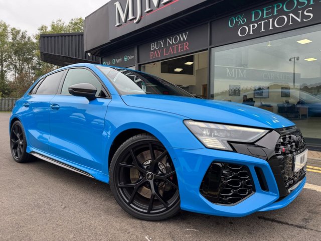 2022 AUDI RS3 2022 2.5 TFSI Carbon Black Sportback 5dr Petrol S Tronic quattro Euro 6 (s/s) (400 ps) * HUGE SPEC LIST * SUPER LOW MILES * COMFORT + SOUND PACK * CARBON EXTERIOR PACK * ADAPTIVE SUSPENSION * 19" MATT BLACK ALLOYS * HEATED FINE NAPPA LEATHER * TURBO BLUE * B&O SOUND SYSTEM * REAR CAMERA * AUDI DRIVE SELECT * PRIVACY GLASS * MATRIX LED LIGHTS * VIRTUAL COCKPIT * APPLE CARPLAY * AMBIENT LIGHTING * PARKING ASSISTANT * SAT NAV * DAB * POWER FOLDING MIRRORS * QUATTRO * STUNNING THROUGHOUT *