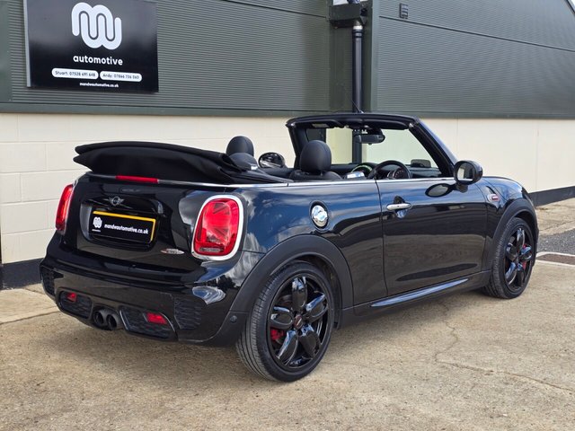 View our MINI CONVERTIBLE