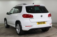 USED 2015 15 VOLKSWAGEN TIGUAN 2.0 TDI BlueMotion Tech R-Line SUV 5dr Diesel DSG 4WD Euro 5 (s/s) (Nav) (177 ps) Park Assist, Bluetooth