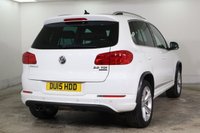 USED 2015 15 VOLKSWAGEN TIGUAN 2.0 TDI BlueMotion Tech R-Line SUV 5dr Diesel DSG 4WD Euro 5 (s/s) (Nav) (177 ps) Park Assist, Bluetooth
