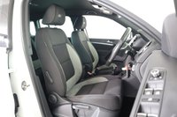 USED 2015 15 VOLKSWAGEN TIGUAN 2.0 TDI BlueMotion Tech R-Line SUV 5dr Diesel DSG 4WD Euro 5 (s/s) (Nav) (177 ps) Park Assist, Bluetooth