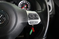 USED 2015 15 VOLKSWAGEN TIGUAN 2.0 TDI BlueMotion Tech R-Line SUV 5dr Diesel DSG 4WD Euro 5 (s/s) (Nav) (177 ps) Park Assist, Bluetooth