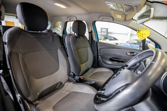 2015 Renault Captur 0.9L Dynamique Nav 5dr - Photo 3