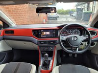 USED 2018 18 VOLKSWAGEN POLO 1.0 TSI beats Hatchback 5dr Petrol Manual Euro 6 (s/s) (95 ps) FAB INTERIOR - APPLE PLAY