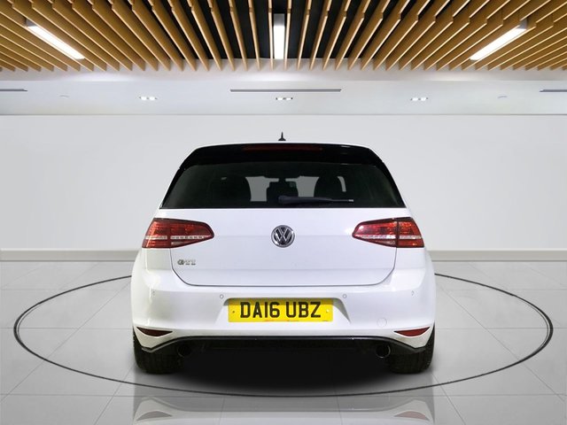 2016 Volkswagen Golf 2L GTI 5dr - Photo 7