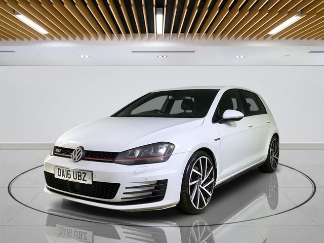 2016 Volkswagen Golf 2L GTI 5dr - Photo 4