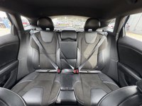 USED 2015 65 VOLVO V40 2.0 T3 R-Design Nav Hatchback 5dr Petrol Manual Euro 6 (s/s) (152 ps) Heated seats Head front windscreen
