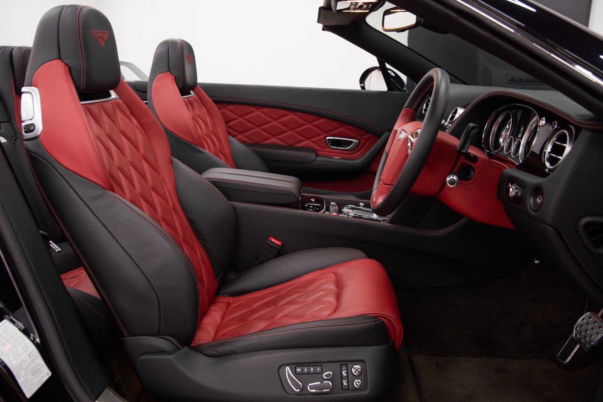 USED 2014 02 BENTLEY CONTINENTAL 6.0 W12 GTC Speed Convertible 