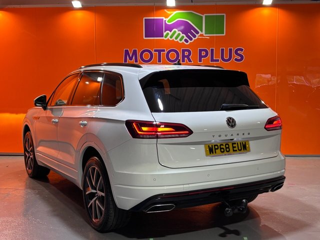 2018 VOLKSWAGEN TOUAREG 3.0 TDI V6 R-Line SUV 5dr Diesel Tiptronic 4Motion Euro 6 (s/s) (286 ps) Vienna Comfort Leather. - Photo 6