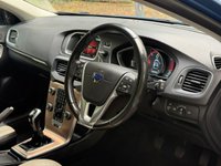 USED 2014 14 VOLVO V40 CROSS COUNTRY 2.0 D3 Lux Nav Hatchback 5dr Diesel Manual Euro 5 (s/s) (150 ps) 