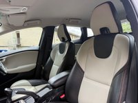 USED 2014 14 VOLVO V40 CROSS COUNTRY 2.0 D3 Lux Nav Hatchback 5dr Diesel Manual Euro 5 (s/s) (150 ps) 