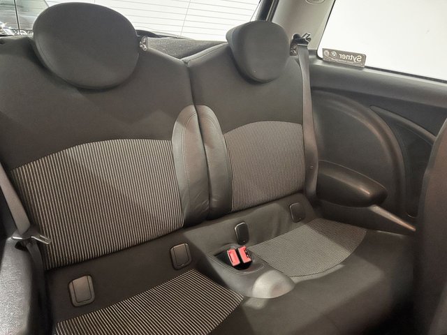 2009 MINI HATCH - Photo 8