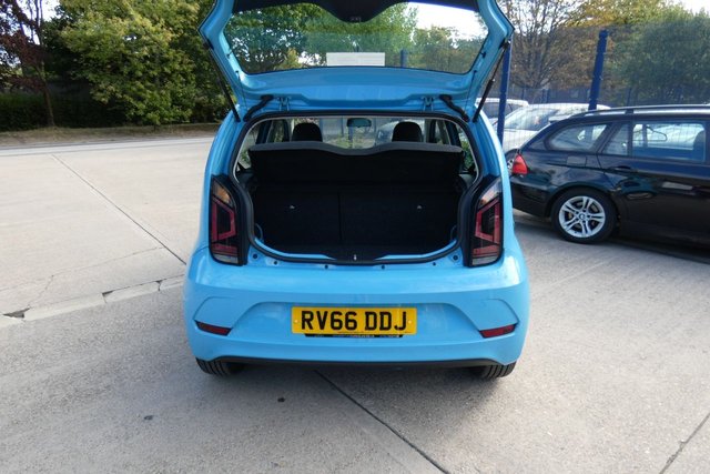 2016 VOLKSWAGEN UP! - Photo 8