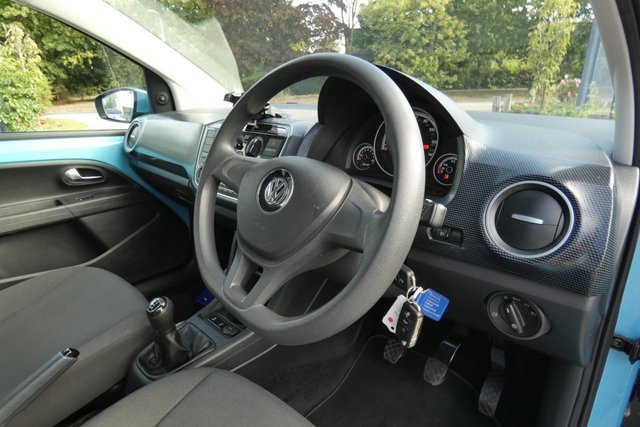 2016 VOLKSWAGEN UP! - Photo 11