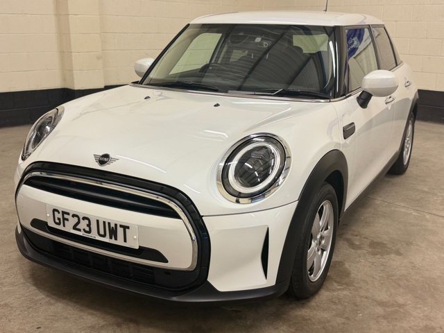 2023 23 MINI Hatch 1.5 Cooper Classic Hatchback 5 Door Petrol Steptronic Euro 6 (s/s) (136 ps)