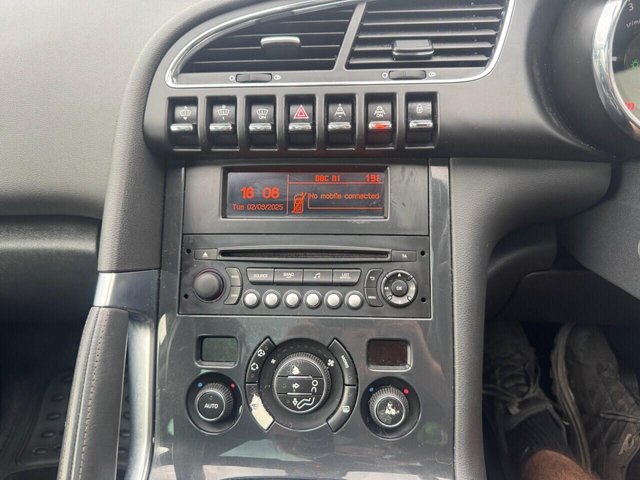 2013 PEUGEOT 3008 - Photo 10