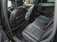 USED 2017 67 VOLKSWAGEN TIGUAN 2.0 TDI R-Line SUV 5dr Diesel DSG Euro 6 (s/s) (150 ps) Leather I FVWSH I Cam belt/W.pump