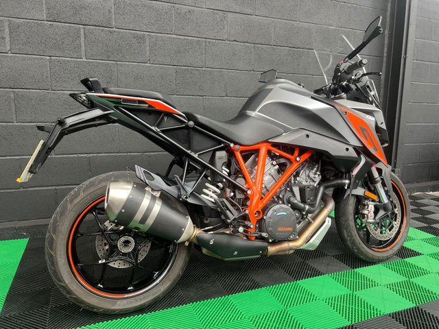 View our KTM 1290 Super Duke GT