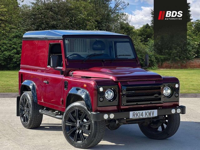 View our LAND ROVER DEFENDER 90