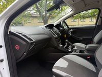 USED 2014 14 FORD FOCUS 1.6 TDCi Zetec Navigator Estate 5dr Diesel Manual Euro 5 (s/s) (115 ps) 
