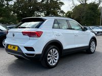 USED 2020 69 VOLKSWAGEN T-ROC 1.5 TSI GPF EVO SE SUV 5dr Petrol DSG auto 150 bhp 