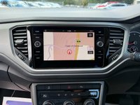 USED 2020 69 VOLKSWAGEN T-ROC 1.5 TSI GPF EVO SE SUV 5dr Petrol DSG auto 150 bhp 