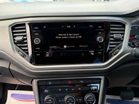 USED 2020 69 VOLKSWAGEN T-ROC 1.5 TSI GPF EVO SE SUV 5dr Petrol DSG auto 150 bhp 