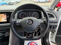 USED 2020 69 VOLKSWAGEN T-ROC 1.5 TSI GPF EVO SE SUV 5dr Petrol DSG auto 150 bhp 