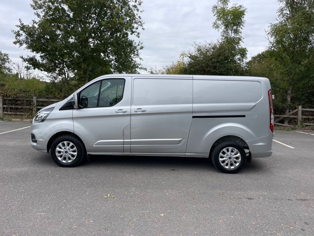 2021 Ford Transit Custom 2L Limited 5dr - Photo 10