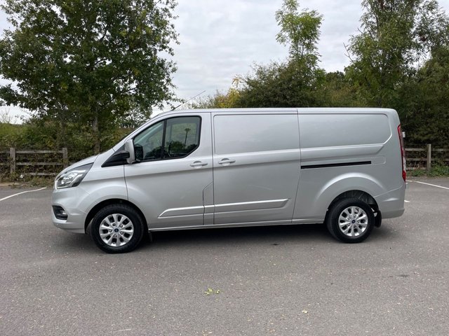2021 Ford Transit Custom 2L Limited 5dr - Photo 11