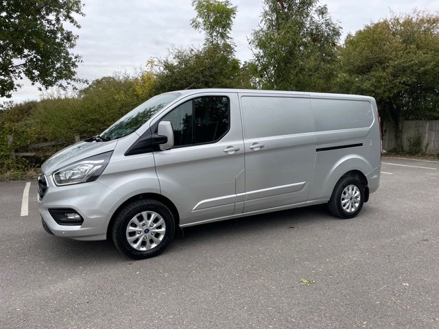 2021 Ford Transit Custom 2L Limited 5dr - Photo 12