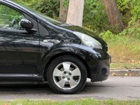 USED 2010 60 TOYOTA AYGO 1.0 VVT-i Black Hatchback 5dr Petrol MultiMode Euro 4 (AC) (67 bhp) 