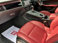 USED 2018 68 PORSCHE MACAN 2.0T SUV 5dr Petrol PDK 4WD Euro 6 (s/s) (245 ps) 