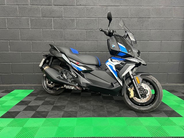 View our BMW C 400 X