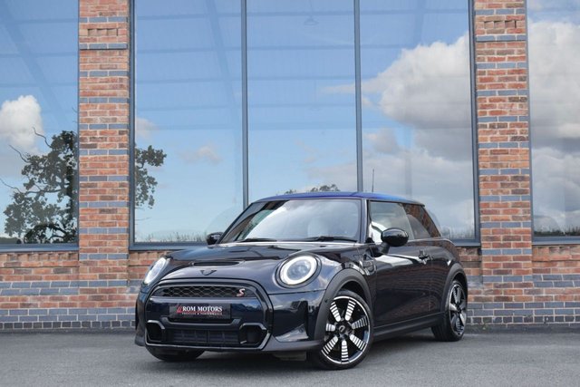 2021 71 MINI Hatch 2.0 Cooper S Exclusive Hatchback 3dr Petrol Steptronic Euro 6 (s/s) (178 ps)
