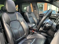USED 2016 66 PORSCHE CAYENNE 4.2 TD V8 S SUV 5dr Diesel TiptronicS 4WD Euro 5 (s/s) (385 ps) 
