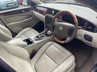 USED 2009 09 JAGUAR XJ 2.7 TDVi Sovereign Saloon 4dr Diesel Automatic (209 g/km, 204 bhp) 