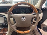 USED 2009 09 JAGUAR XJ 2.7 TDVi Sovereign Saloon 4dr Diesel Automatic (209 g/km, 204 bhp) 