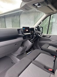 USED 2025 25 VOLKSWAGEN CRAFTER VOLKSWAGEN CRAFTER COMMERCE PLUS MWB 2.0TDI 140PS GREY 