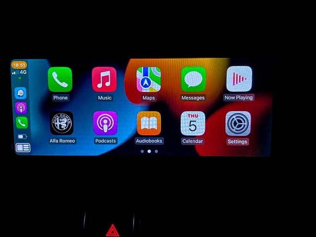 2022 Alfa Romeo Stelvio 2L Veloce 5dr - Photo 6