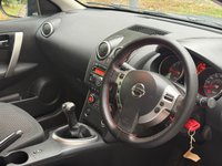 USED 2009 09 NISSAN QASHQAI 1.6 ACENTA Hatchback 