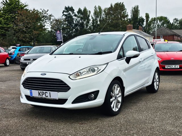 2017 FORD FIESTA - Photo 5