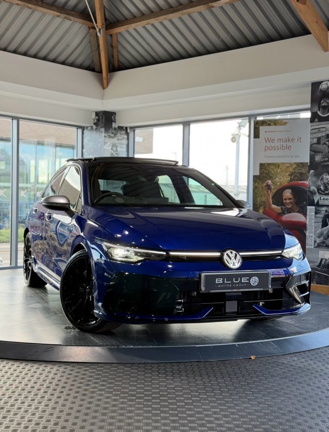 2024 VOLKSWAGEN GOLF