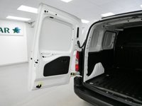 USED 2022 72 TOYOTA PROACE CITY 1.5 BLUEHDI 100 BHP L1 SWB ICON EDITION 6 DOOR 1 OWNER | AIR CON | 3 SEATS | ICON EDITION