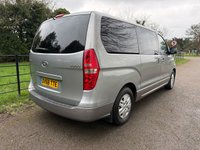 USED 2018 68 HYUNDAI i800 2.5 CRDi SE 170BHP AUTOMATIC 8 SEATER 5DR MINI BUS MPV A/C FRONT AND BACK+ALLOYS*PRIVACY