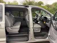 USED 2018 68 HYUNDAI i800 2.5 CRDi SE 170BHP AUTOMATIC 8 SEATER 5DR MINI BUS MPV A/C FRONT AND BACK+ALLOYS*PRIVACY