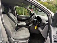 USED 2018 68 HYUNDAI i800 2.5 CRDi SE 170BHP AUTOMATIC 8 SEATER 5DR MINI BUS MPV A/C FRONT AND BACK+ALLOYS*PRIVACY
