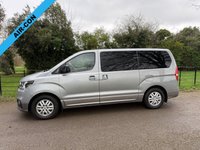 USED 2018 68 HYUNDAI i800 2.5 CRDi SE 170BHP AUTOMATIC 8 SEATER 5DR MINI BUS MPV A/C FRONT AND BACK+ALLOYS*PRIVACY