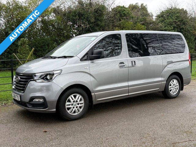 2018 i800 2.5 crdi se 170bhp automatic 8 seater 5dr mini bus mpv a/c front and back+alloys*privacy year 2018 mileage 102,000... photo