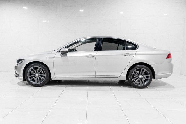 2017 Volkswagen Passat 2L Gt 4dr - Photo 8